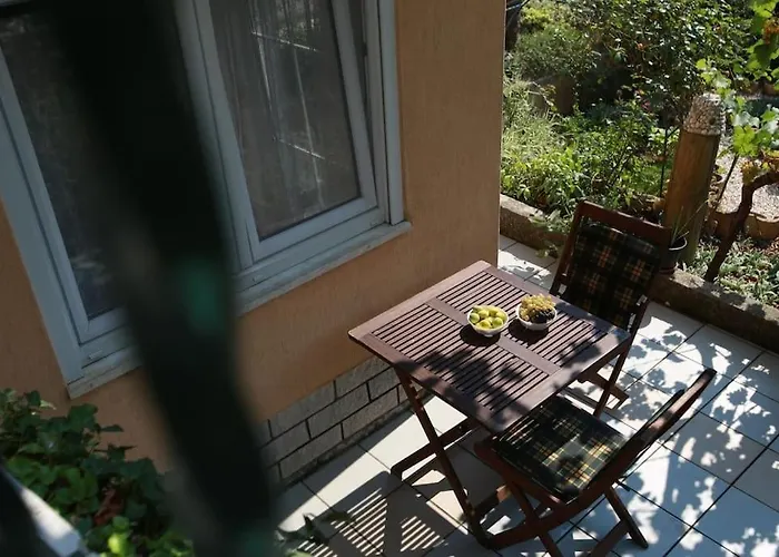 Appartamento With A Garden View *